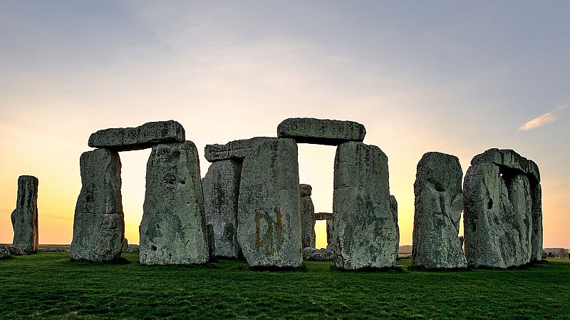 Stonehenge Half Day Tour