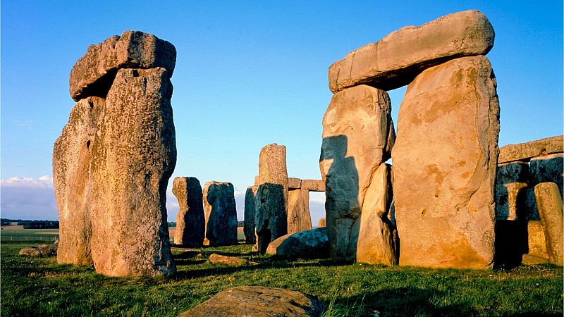 Windsor, Stonehenge & Bath (Japanese) – Stonehenge entry only
