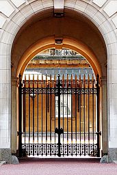 Full Day Panoramic Tour of London with Driver Guide