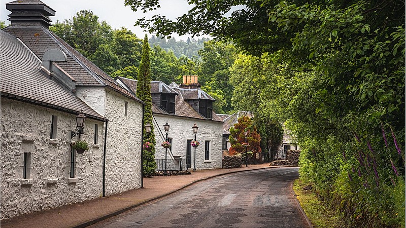Scottish Glens, Highlands & Whisky Day Tour from Edinburgh